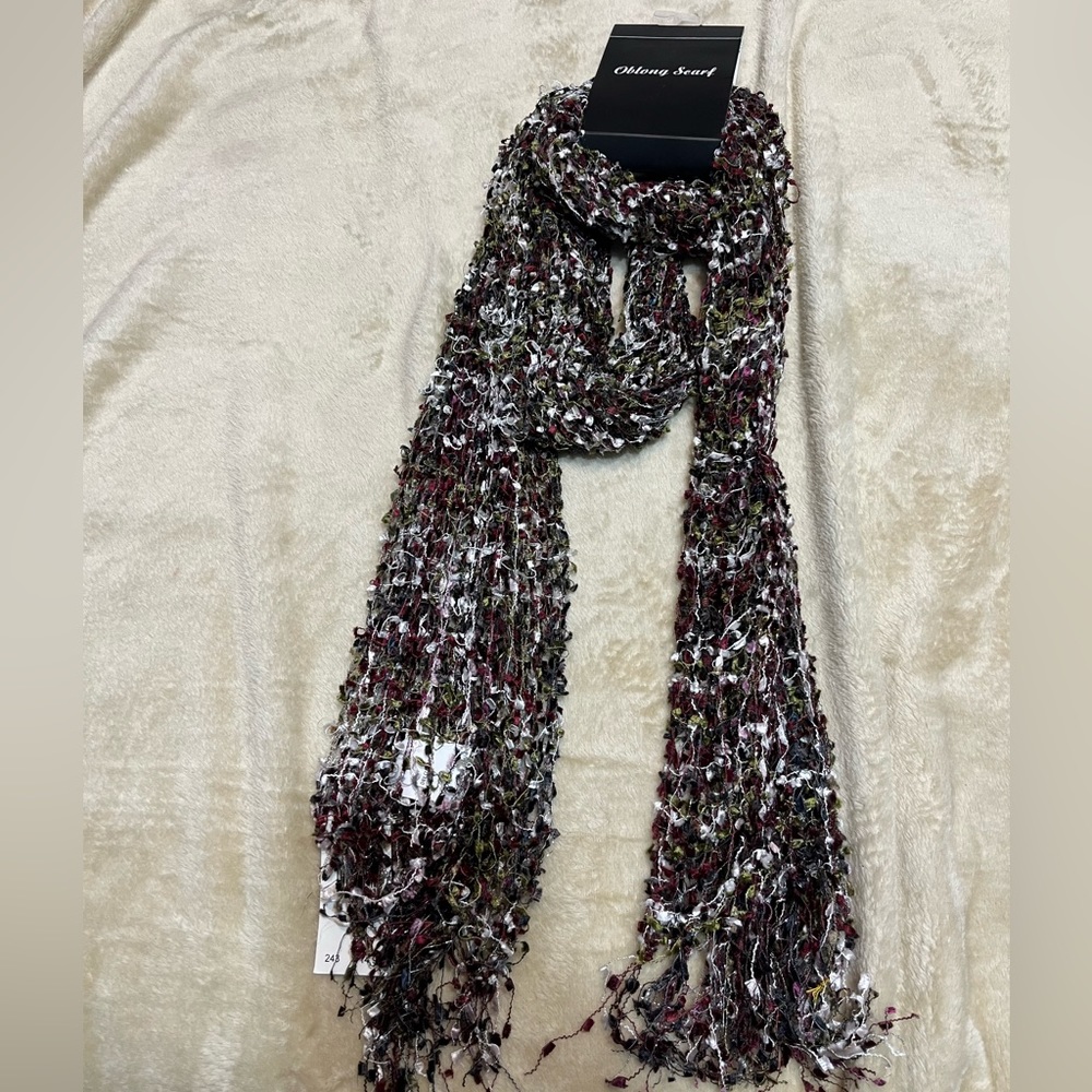 Oblong scarf